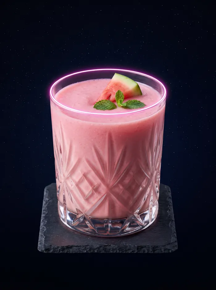 Rosa Wassermelonen-Smoothie.